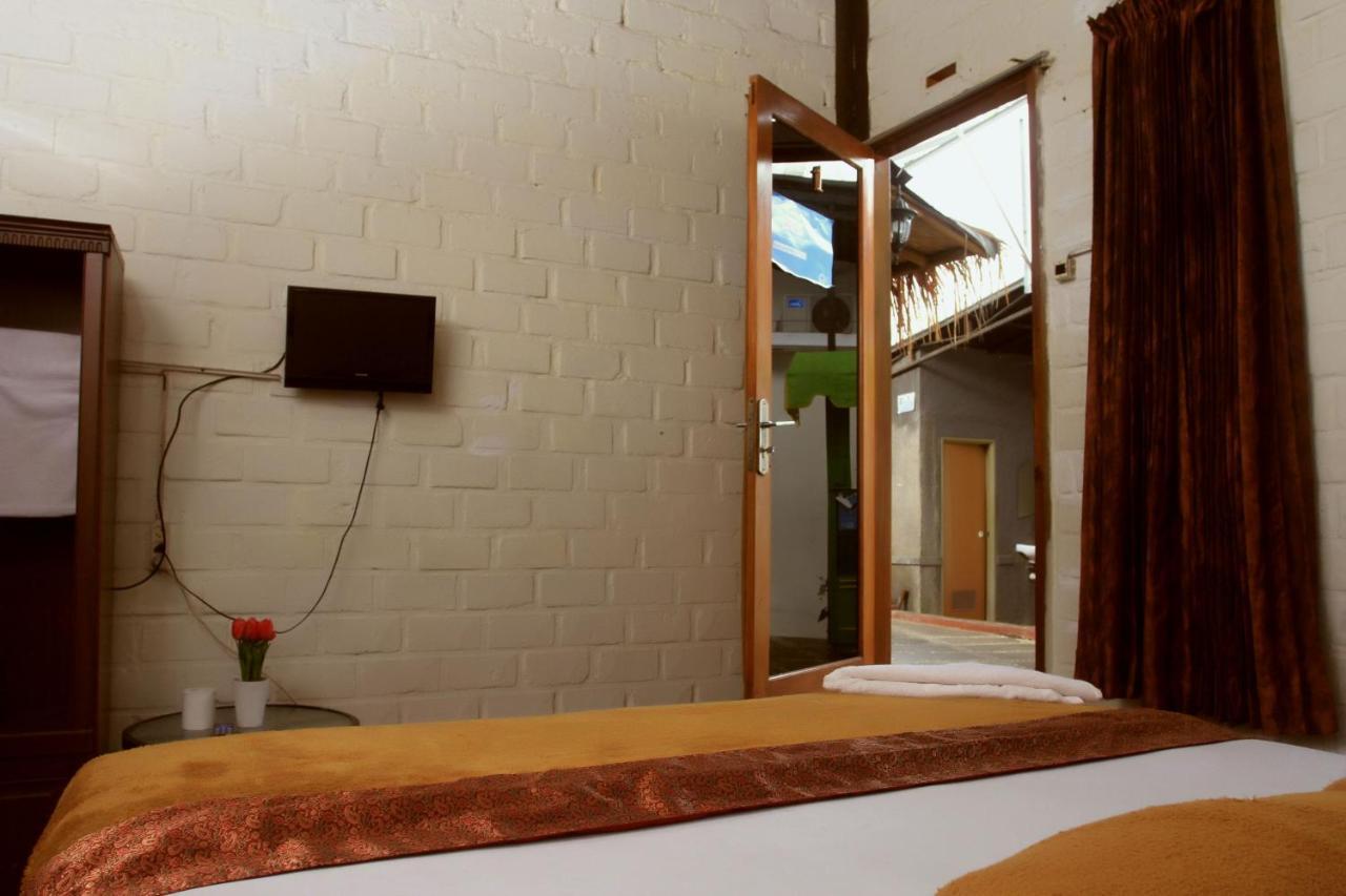 Bantal Guling Villa เล็มบัง ภายนอก รูปภาพ