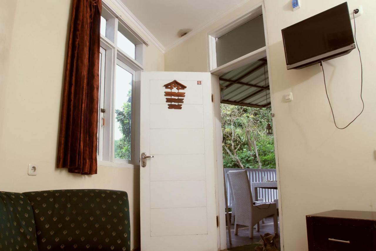 Bantal Guling Villa เล็มบัง ภายนอก รูปภาพ