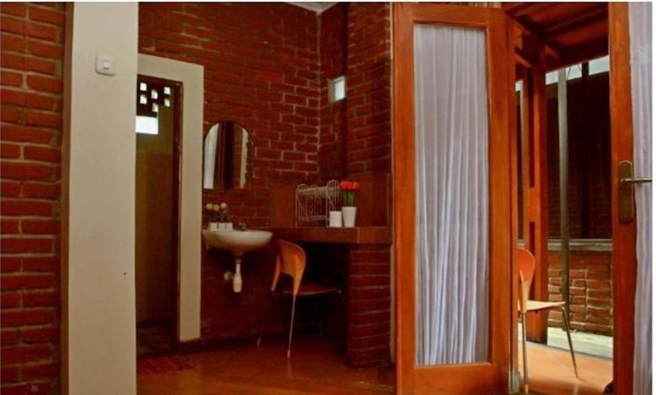 Bantal Guling Villa เล็มบัง ภายนอก รูปภาพ