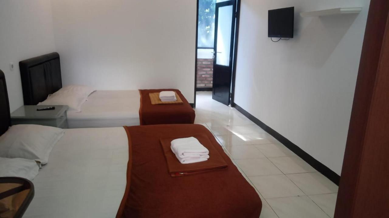 Bantal Guling Villa เล็มบัง ภายนอก รูปภาพ