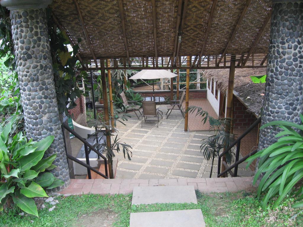 Bantal Guling Villa เล็มบัง ภายนอก รูปภาพ