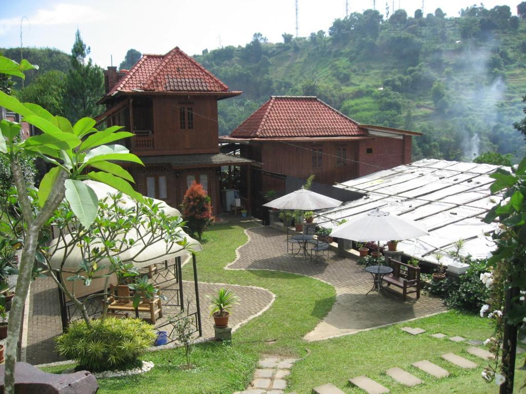 Bantal Guling Villa เล็มบัง ภายนอก รูปภาพ