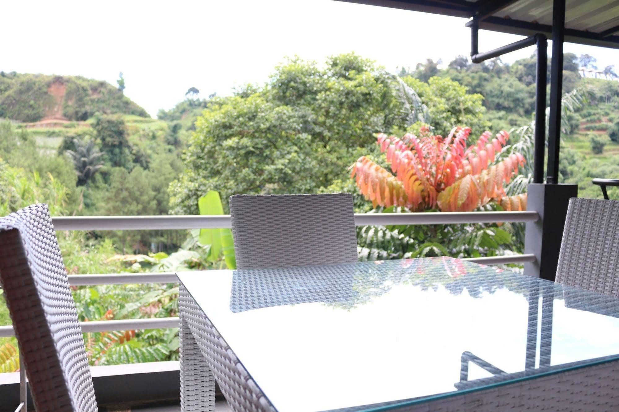Bantal Guling Villa เล็มบัง ภายนอก รูปภาพ