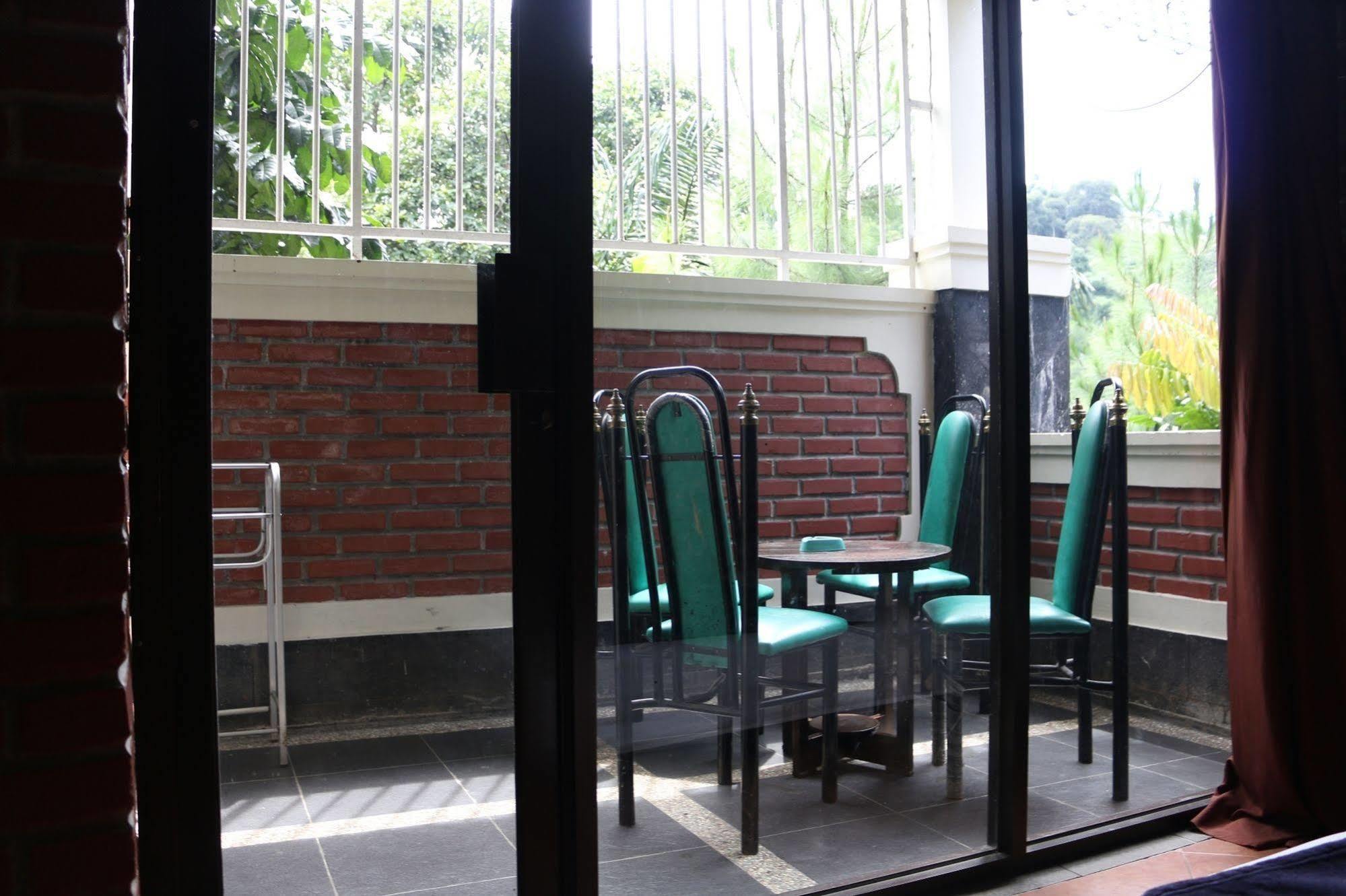 Bantal Guling Villa เล็มบัง ภายนอก รูปภาพ