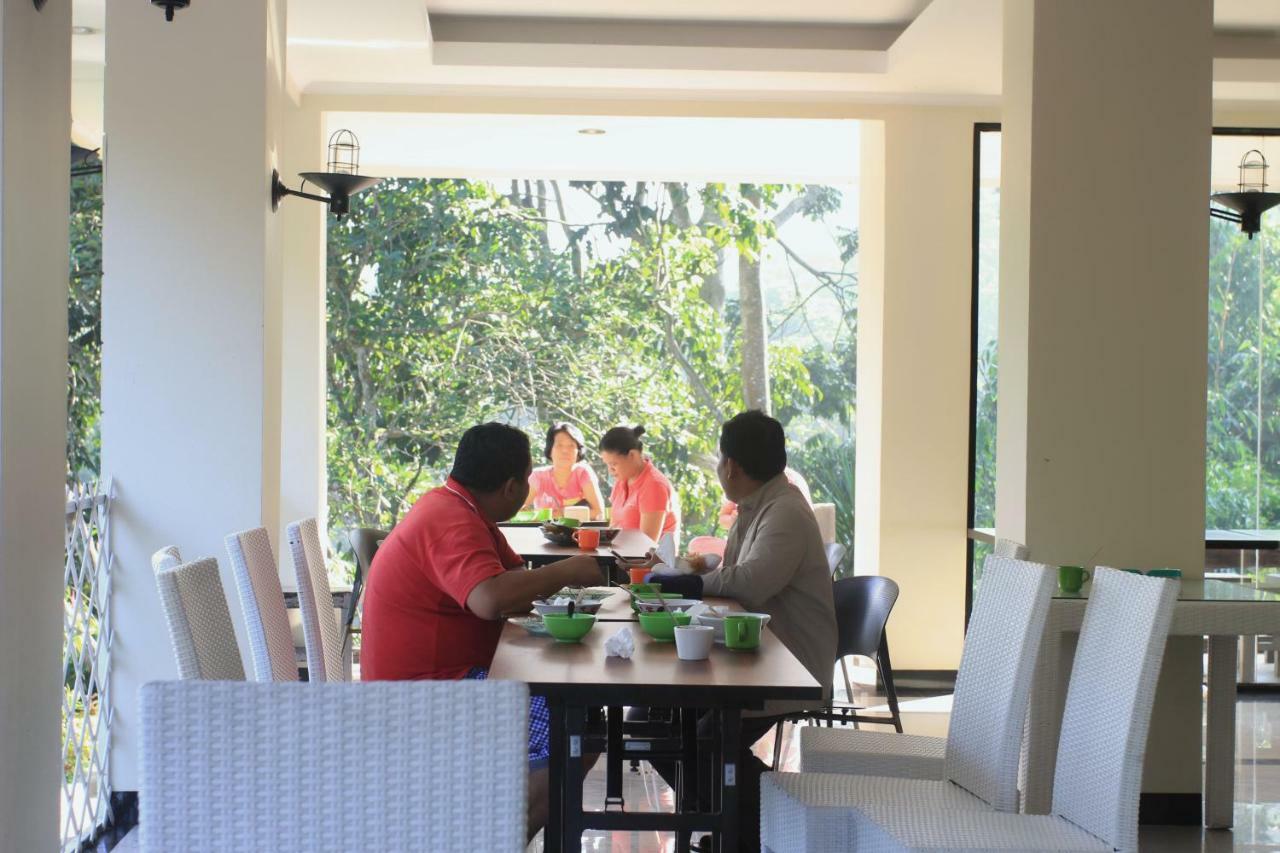 Bantal Guling Villa เล็มบัง ภายนอก รูปภาพ